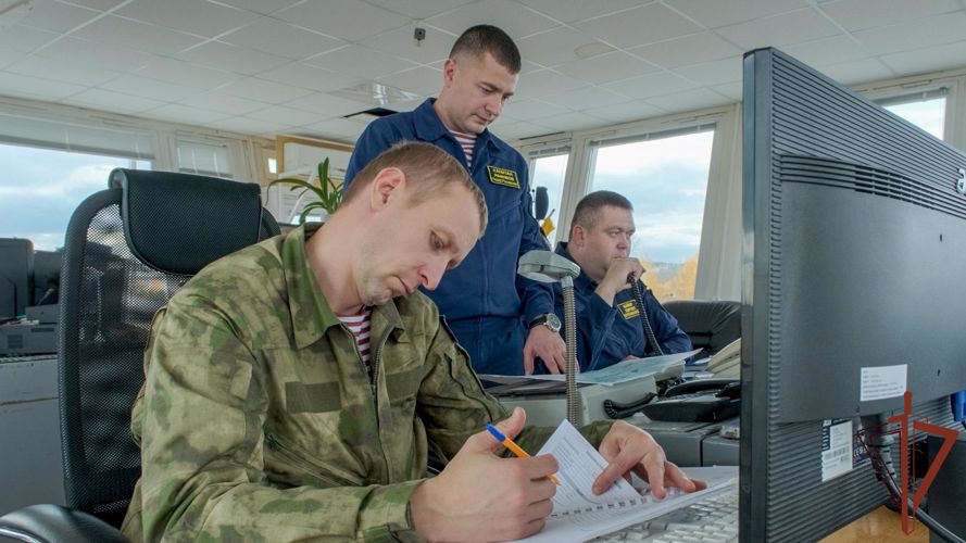 Лётчики Росгвардии выполнили облет средств связи и радиотехнического обеспечения полетов в Свердловской области