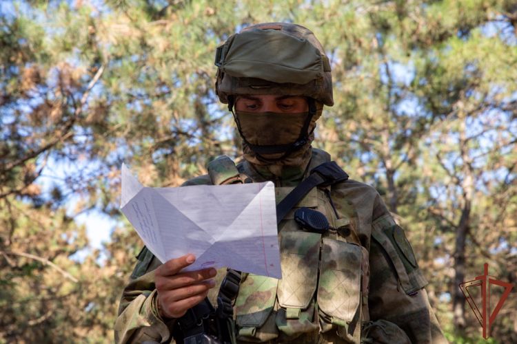 Росгвардейцы, участвующие в специальной военной операции, поблагодарили детей за рисунки и письма поддержки (ВИДЕО)