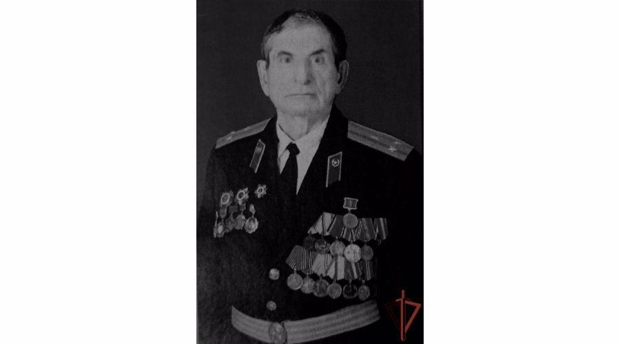 Росгвардейцы поздравили с 96-летием ветерана Великой Отечественной войны Андрея Васильевича Божко