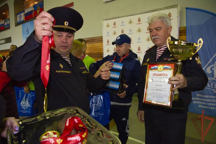 Турнир по мини-футболу памяти Героя России Антона Фарелюка прошел в учебном центре Росгвардии в Москве