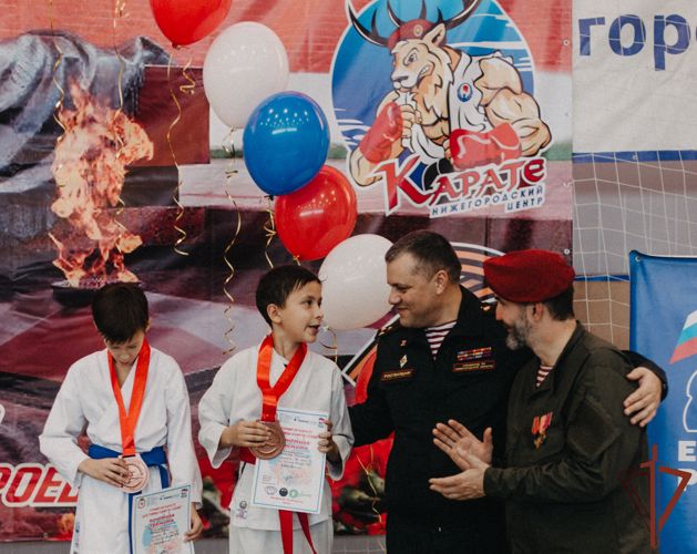 В Нижнем Новгороде офицер Росгвардии стал почетным гостем на турнире, посвященном героям специальной военной операции
