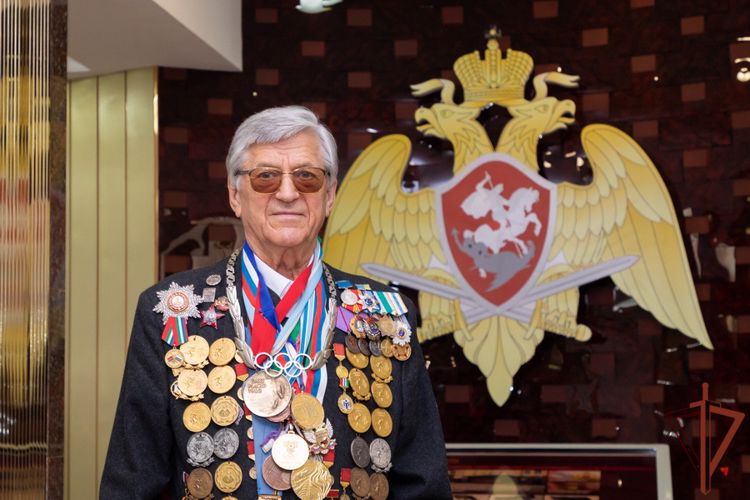 Легендарный биатлонист Александр Тихонов принимает участие в проектах Росгвардии об олимпийцах ведомства