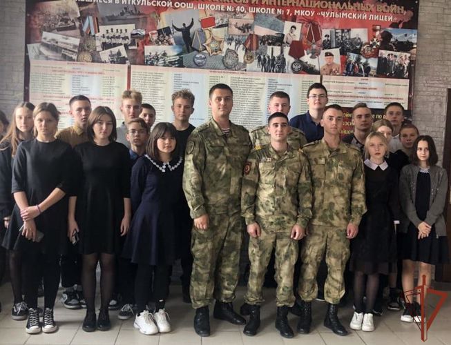 Росгвардейцы приняли участие в военно-патриотическом воспитании молодёжи в Сибири