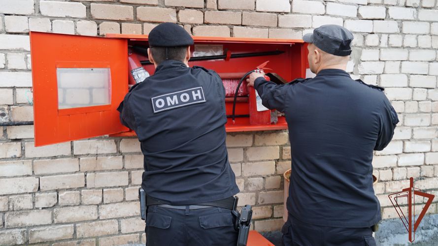 Совместно с сотрудниками МЧС  росгвардейцы провели противопожарные учения