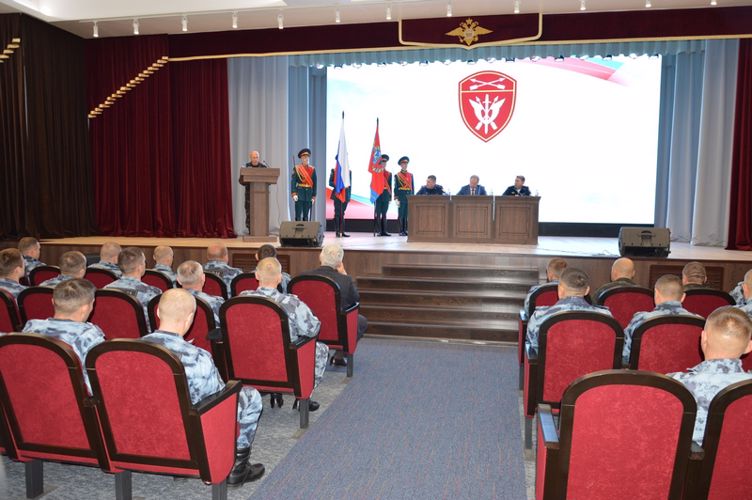 Губернатор Алтайского края наградил росгвардейцев-участников СВО