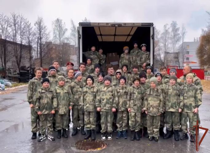 Учащиеся росгвардейских классов из Череповца отправили гуманитарный груз для участников специальной военной операции