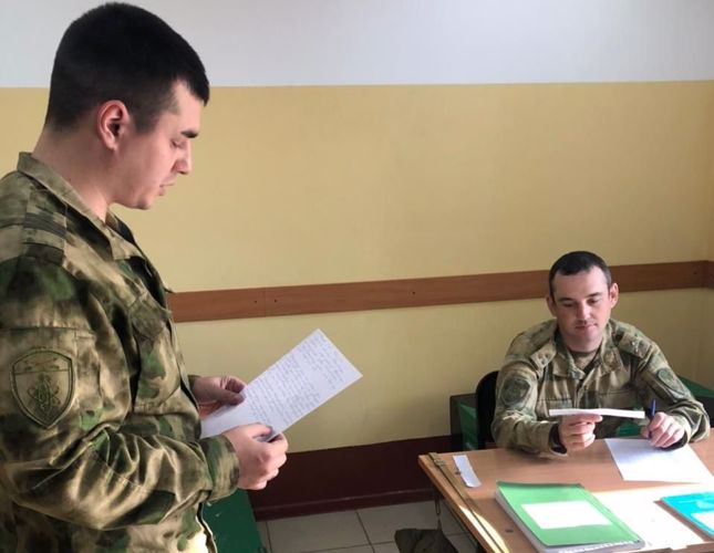 Военнослужащие воинских частей Росгвардии по охране ВГО прошли курс подготовки в Омске