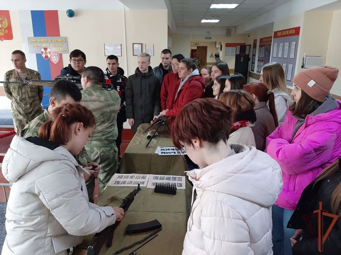В учебном центре Сибирского округа Росгвардии прошли учебные сборы для студентов-медиков
