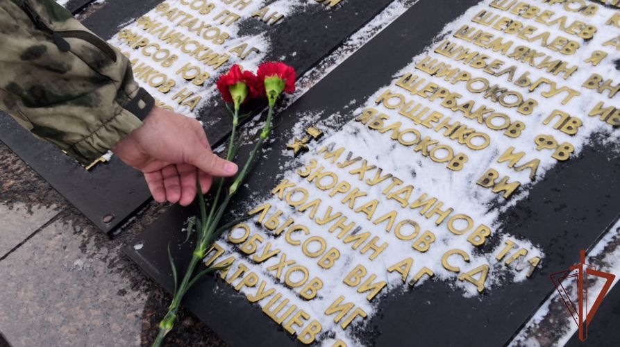 Памятные мероприятия в честь Героя России сотрудника СОБР Тимура Мухутдинова состоялись в Тюменской области (видео)