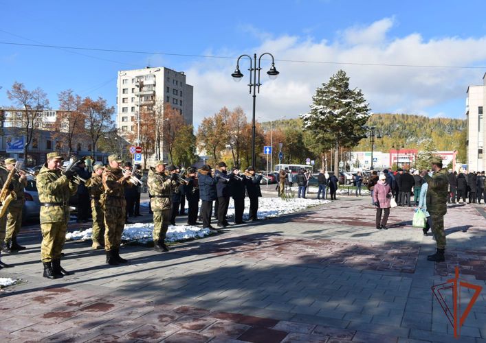 Оркестр Росгвардии принял участие в проводах добровольцев СВО