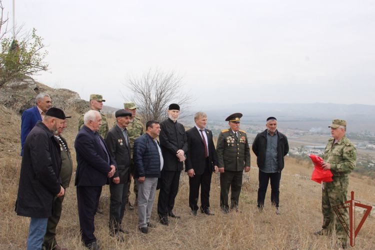 В Грозном росгвардейцы приняли участие в мероприятии, посвященном годовщине победы в Битве за Кавказ