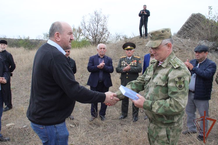 В Грозном росгвардейцы приняли участие в мероприятии, посвященном годовщине победы в Битве за Кавказ