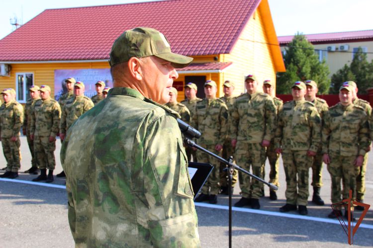 В ОГВ(с) поздравили сотрудников ОМОН «Авангард» с завершением служебной командировки
