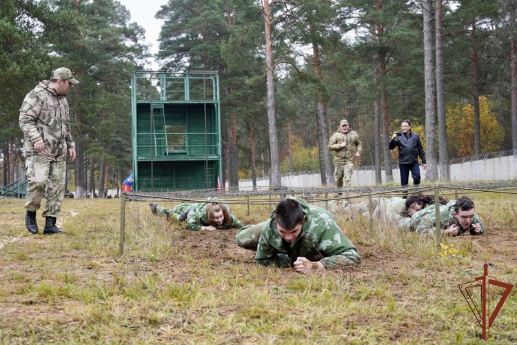 Росгвардейцы организовали для юных жителей Ленинградской области «Тропу Боевого Братства»
