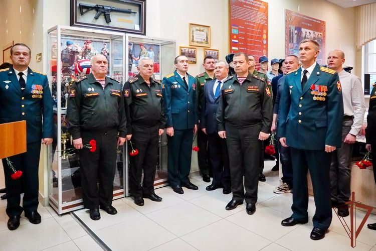 Память погибшего офицера Росгвардии увековечена в Санкт-Петербурге