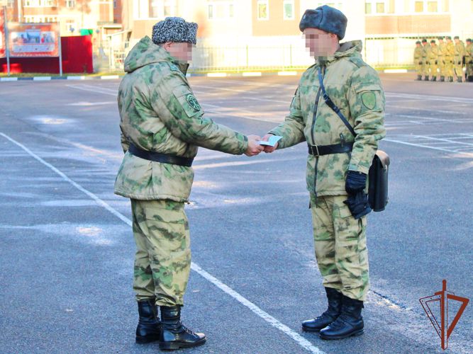 В Ленинградской области вручены госнаграды росгвардейцам - участникам спецоперации