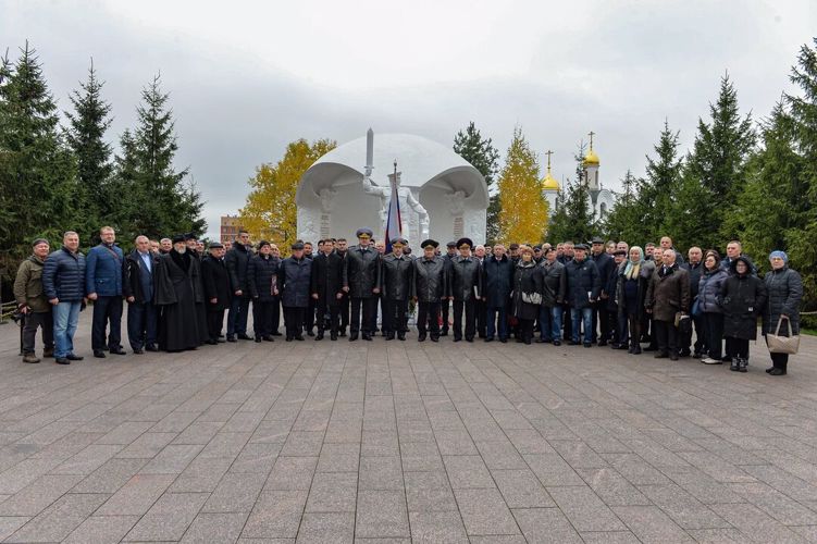Начальник столичного главка Росгвардии поздравил сотрудников ОМОН «Авангард» с 35-летием отряда