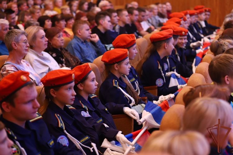 Росгвардейцы поблагодарили череповчан за помощь и поддержку