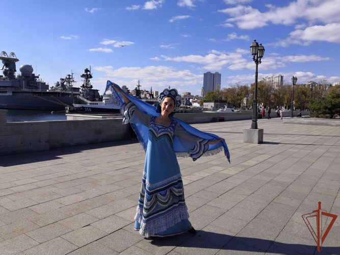 Эстафету музыкальнo-пoэтического марафона культур народов России подхватили росгвардейцы из Приморья