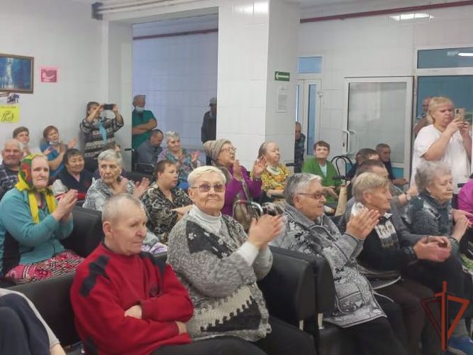 Росгвардейцы организовали концерт в доме-интернате для пожилых людей