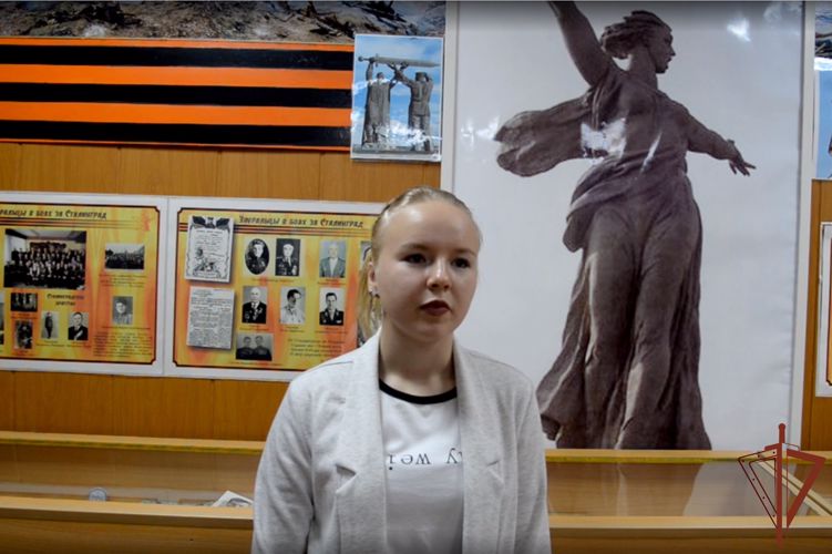 Всероссийский патриотический флешмоб Росгвардии «Читаем Сараева» поддержали в Курганской области (видео)