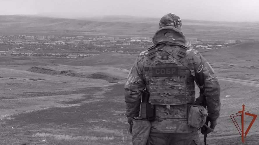 Актерский состав Тувинского национального театра присоединился к акции Росгвардии «Мы вместе. С любовью из дома» (видео)