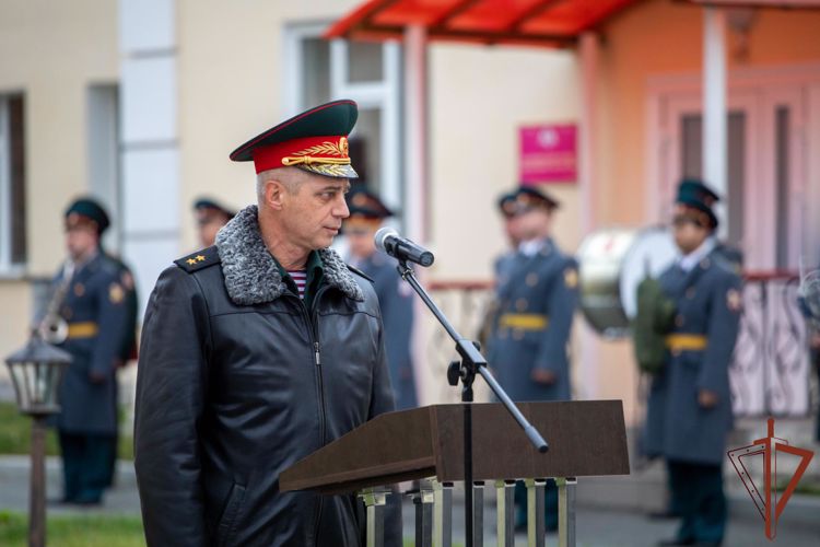Памятное мероприятие, посвященное 42-летию Уральского округа Росгвардии, состоялось в Екатеринбурге