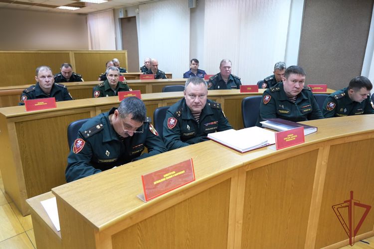 В Уральском округе Росгвардии состоялся военный совет