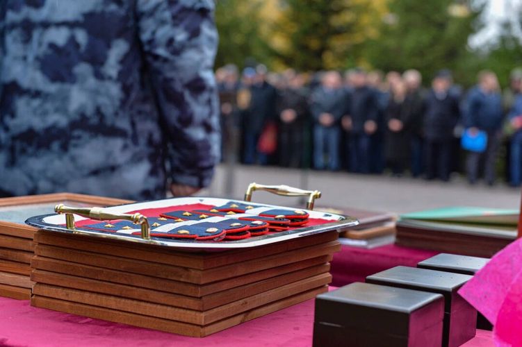 Начальник столичного главка Росгвардии поздравил сотрудников ОМОН «Авангард» с 35-летием отряда