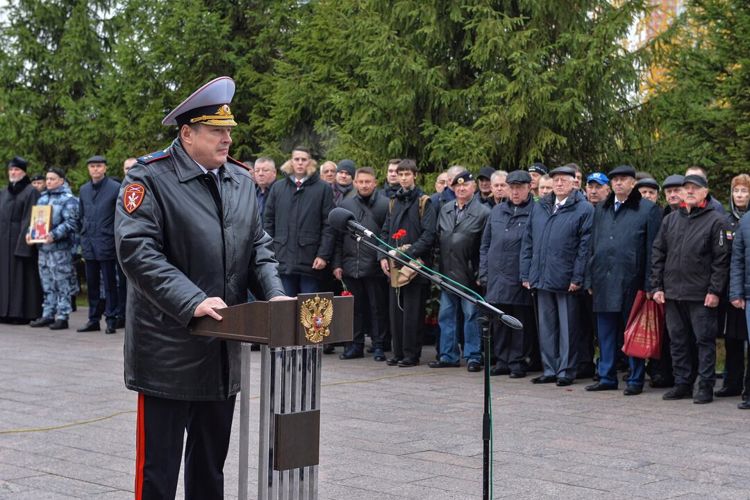 Начальник столичного главка Росгвардии поздравил сотрудников ОМОН «Авангард» с 35-летием отряда