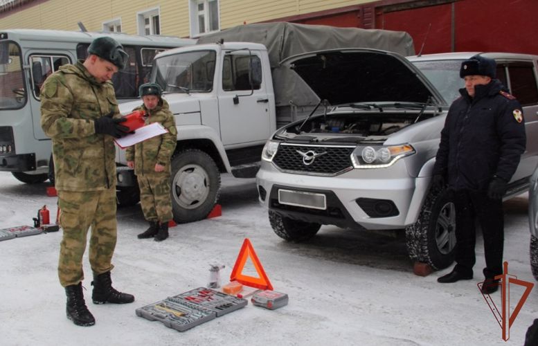 Вооружение и техника Уральского округа Росгвардии подготовлены к зимнему периоду эксплуатации