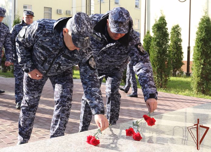 На Северном Кавказе прошли мероприятия, посвященные Дню памяти погибших при выполнении служебных обязанностей