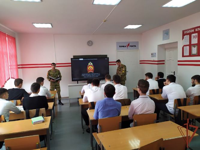 Курсанты Пермского военного института завершили стажировку в грозненском соединении Росгвардии