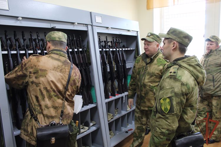 В Сибирском округе Росгвардии завершился сбор с начальниками отделов и служб технического обеспечения и артиллерийского вооружения