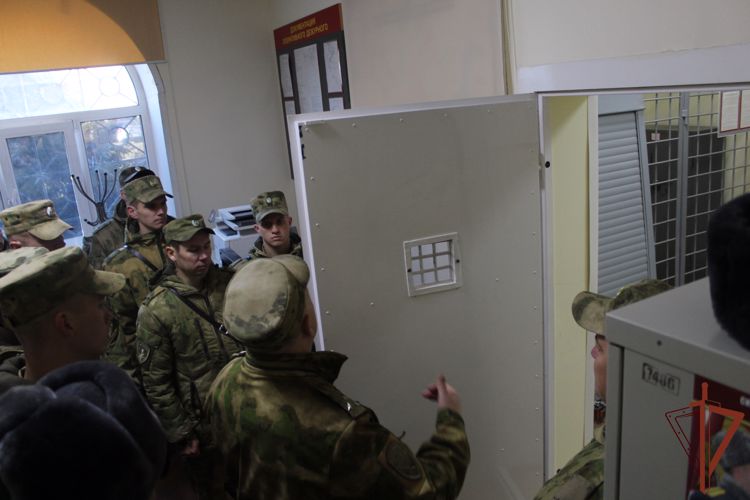 В Сибирском округе Росгвардии завершился сбор с начальниками отделов и служб технического обеспечения и артиллерийского вооружения