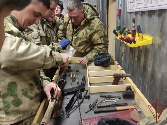 В Сибирском округе Росгвардии завершился сбор с начальниками отделов и служб технического обеспечения и артиллерийского вооружения