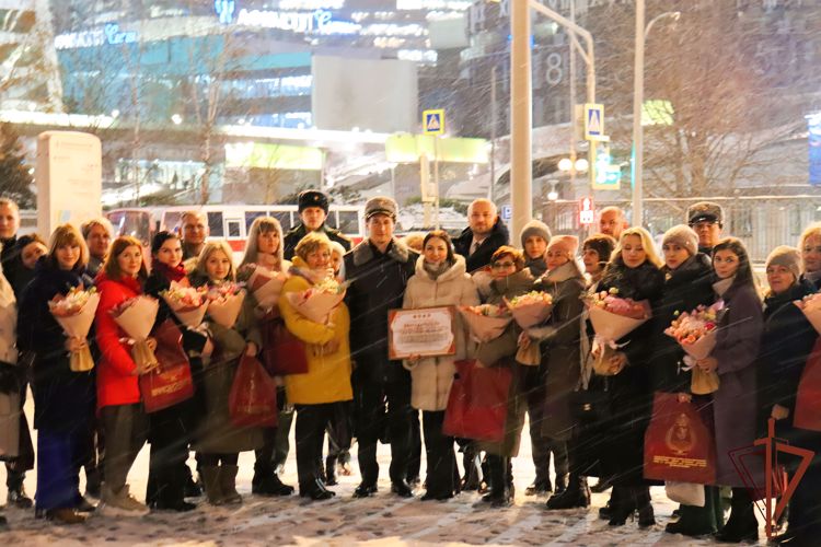 В преддверии Дня матери командир ОДОН провел встречу с семьями погибших военнослужащих