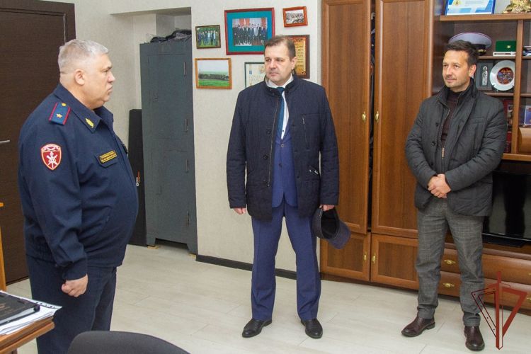 Во Владимире вице-спикер Законодательного Собрания обсудил с руководителем тероргана Росгвардии поддержку участникам спецоперации