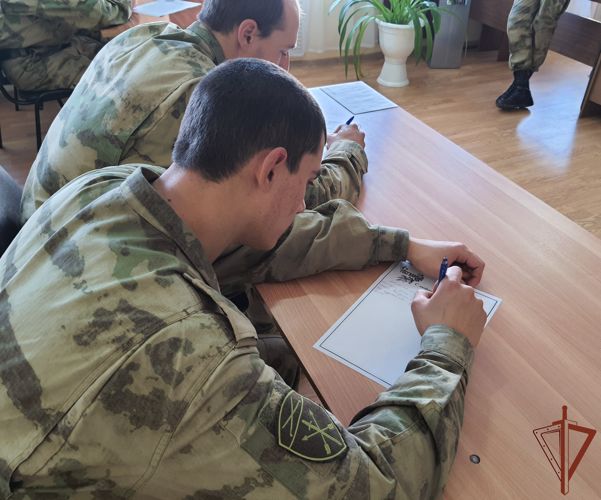 Военнослужащие Южного округа Росгвардии присоединились к ежегодной всероссийской акции «С любовью к маме»