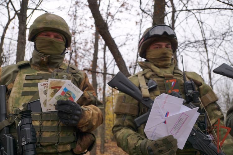 Росгвардейцы-участники спецоперации получили письма поддержки от школьников (ВИДЕО)