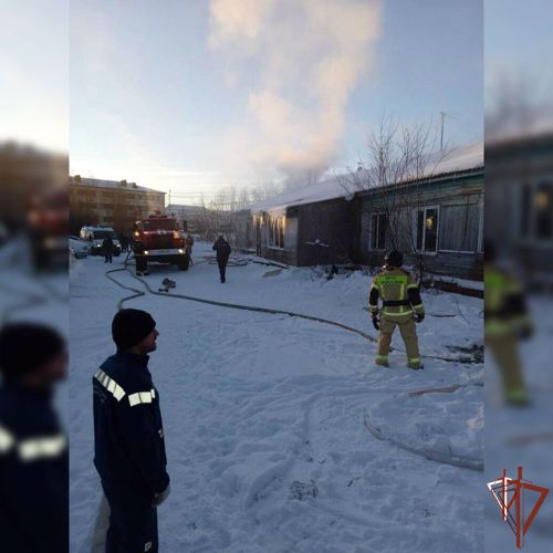 Росгвардейцы спасли из пожара шесть человек на Ямале