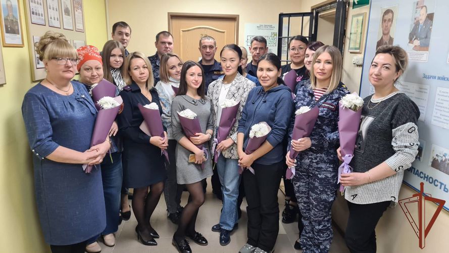 В Восточном округе Росгвардии прошли мероприятия, посвященные международному Дню матери