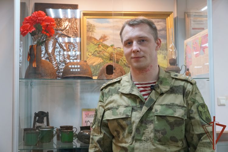 Росгвардейцы из Республики Карелия поддержали патриотическую акцию «Читаем Сараева»