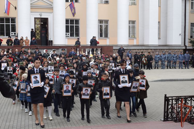 На Северном Кавказе прошли мероприятия, посвященные Дню памяти погибших при выполнении служебных обязанностей