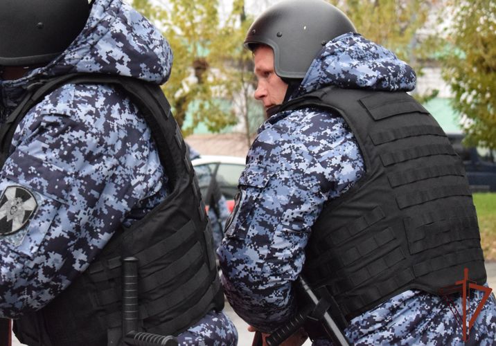 Росгвардейцы в Нижнем Новгороде задержали гражданина, устроившего стрельбу в общественном транспорте
