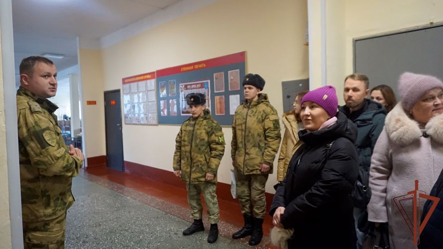 В Уральском округе Росгвардии отметили День матери