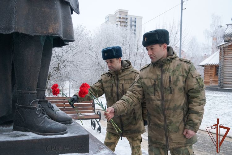В Северо-Западном округе Росгвардии проходят мероприятия, приуроченные ко Дню матери