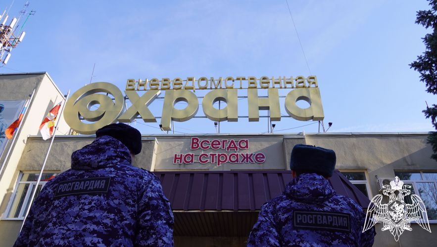 Страдающему потерей памяти пожилому жителю Саратовской области сотрудники Росгвардии помогли вернуться домой