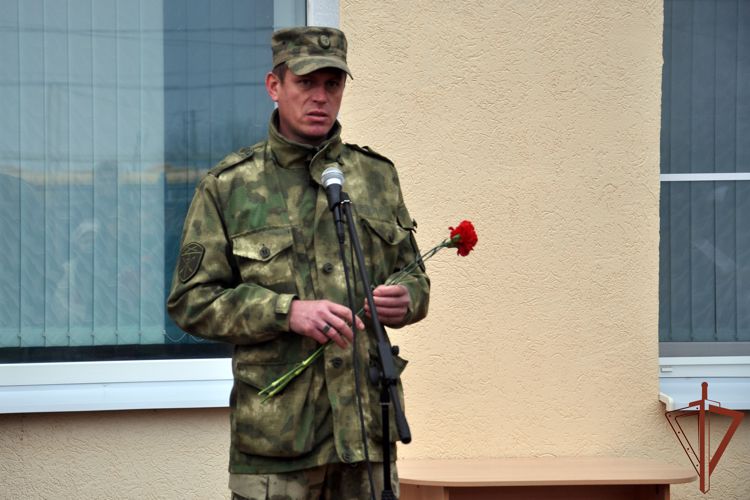 В Ростовской области открыта мемориальная доска памяти павшего военнослужащего Росгвардии
