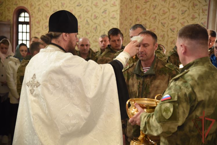 Первый водосвятный молебен состоялся в войсковом храме грозненского соединения Росгвардии